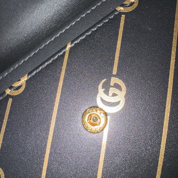 Gucci Black and Gold Leather Striped Wallet - Picture 11 of 13